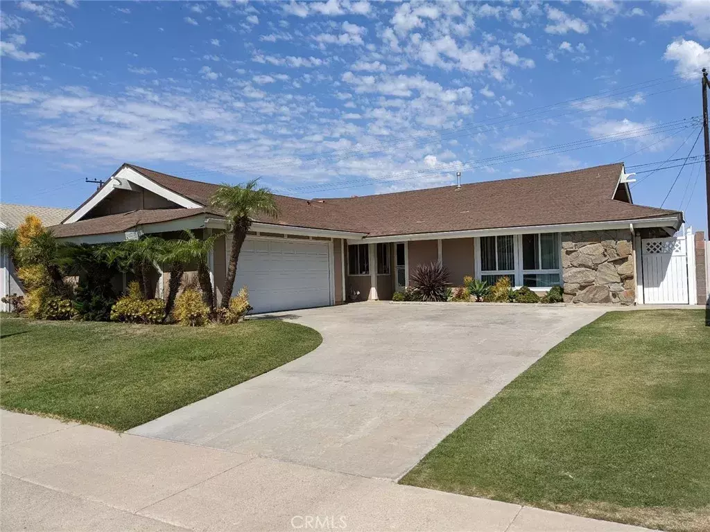 Fountain Valley, CA 92708,18700 Redwood Street