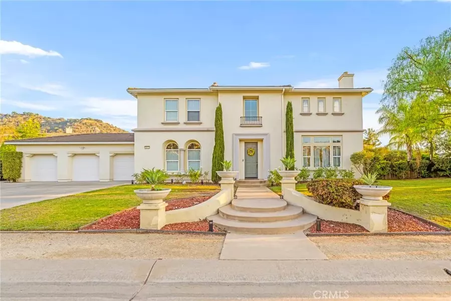 14315 Augusta Drive, Valley Center, CA 92082