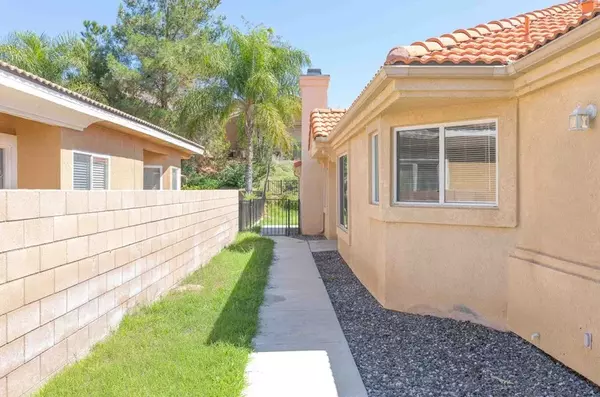 San Jacinto, CA 92583,869 Bergamo Avenue