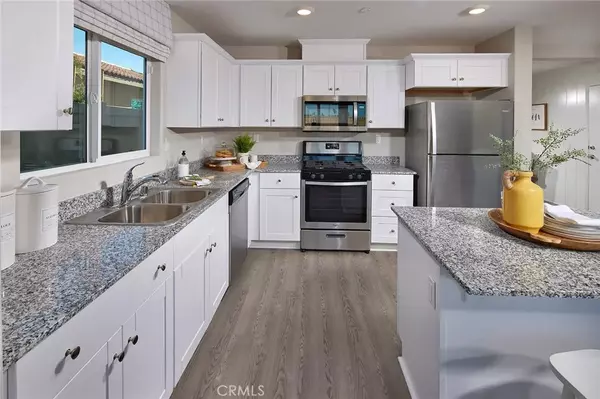 San Jacinto, CA 92583,874 Canopy Lane