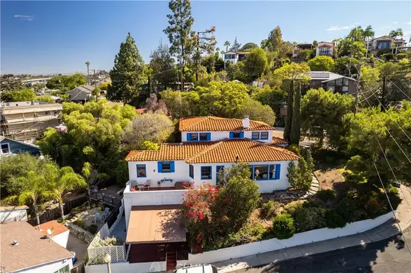 8406 Hillcrest Avenue, La Mesa, CA 91941