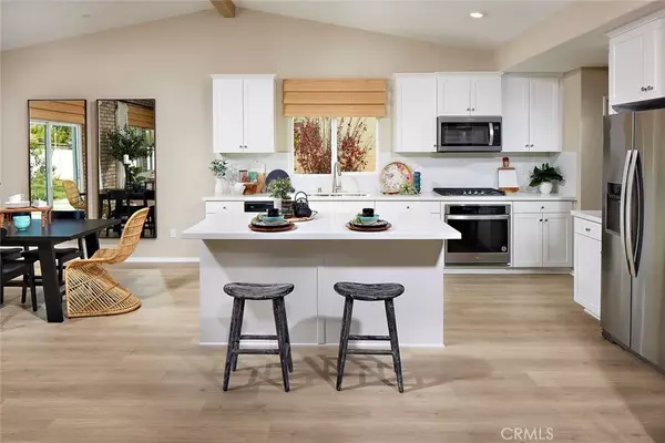 San Jacinto, CA 92583,876 Canopy Lane