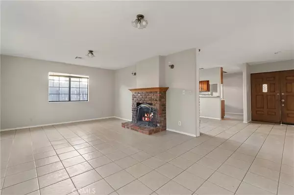 Lake Elsinore, CA 92530,33125 Lorimer Street