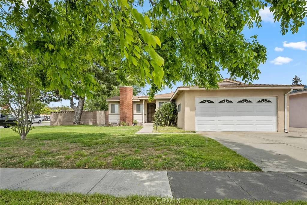 2653 W Lullaby Lane, Anaheim, CA 92804