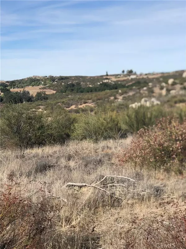 Hemet, CA 92544,29 Rocky Knoll Road