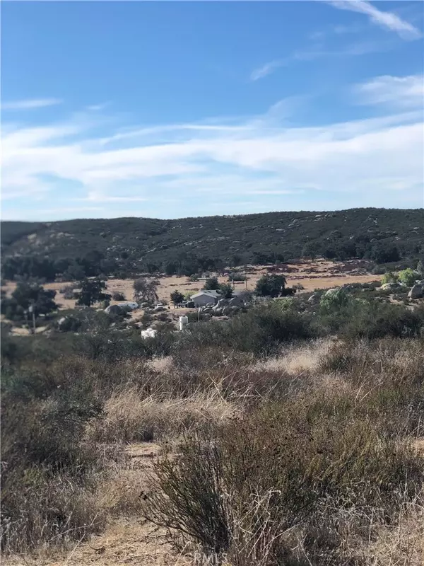 Hemet, CA 92544,29 Rocky Knoll Road