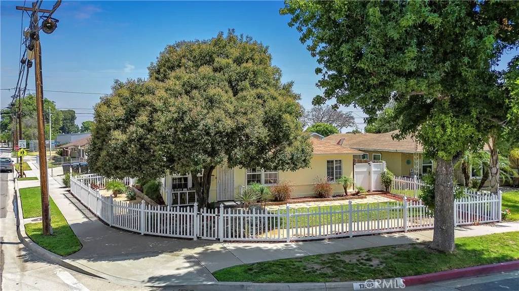 Norwalk, CA 90650,13502 Markdale Avenue