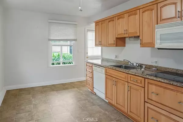 Lomita, CA 90717,25213 Feijoa Avenue