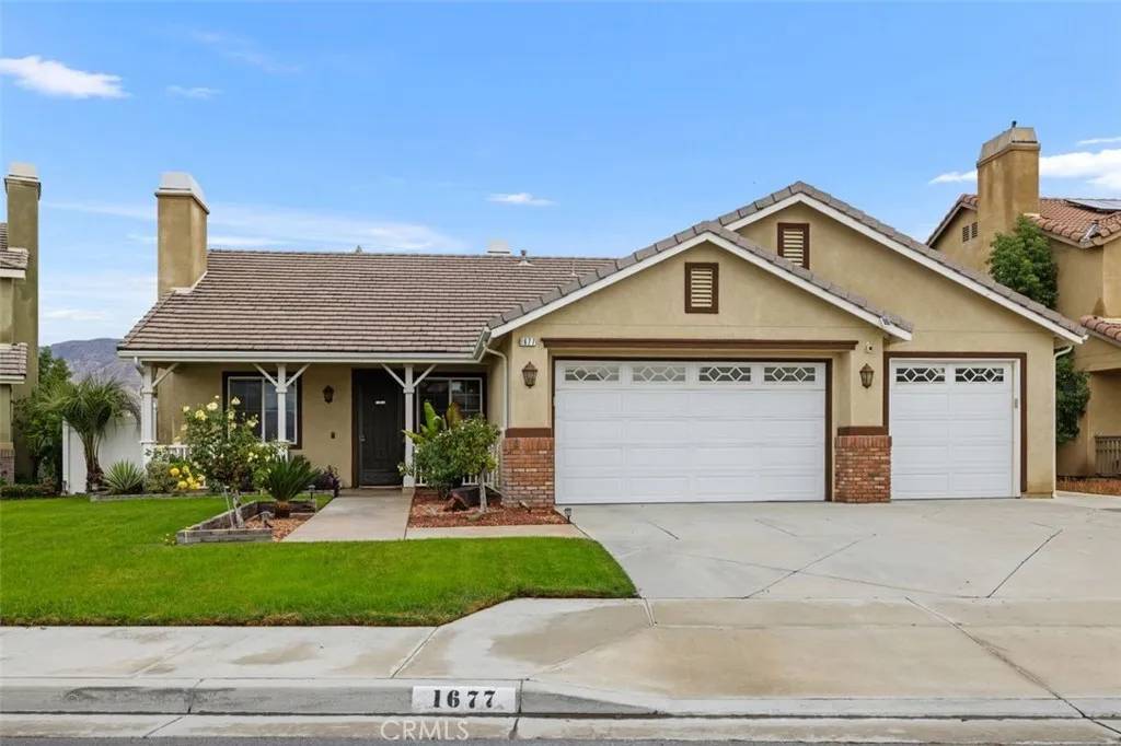 San Jacinto, CA 92582,1677 Hayloft Place