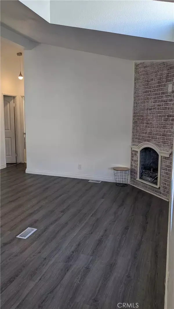 Desert Hot Springs, CA 92240,64550 Pierson #4