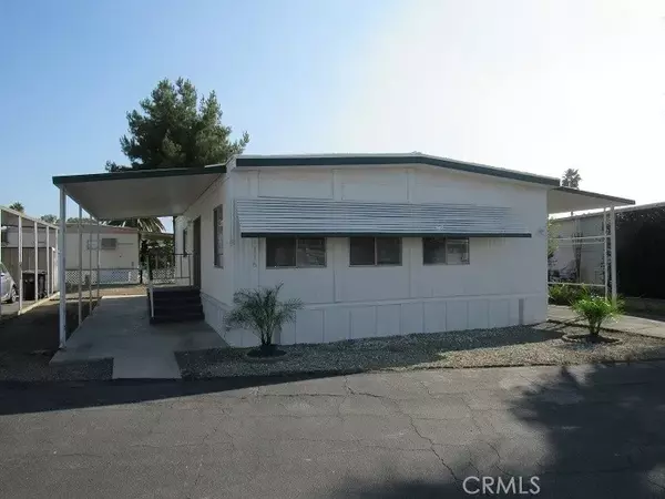 Hemet, CA 92543,332 N Lyon #116