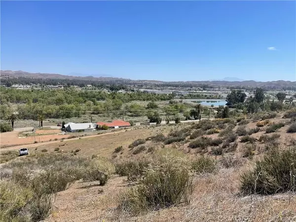 Lake Elsinore, CA 92530,19 Bay