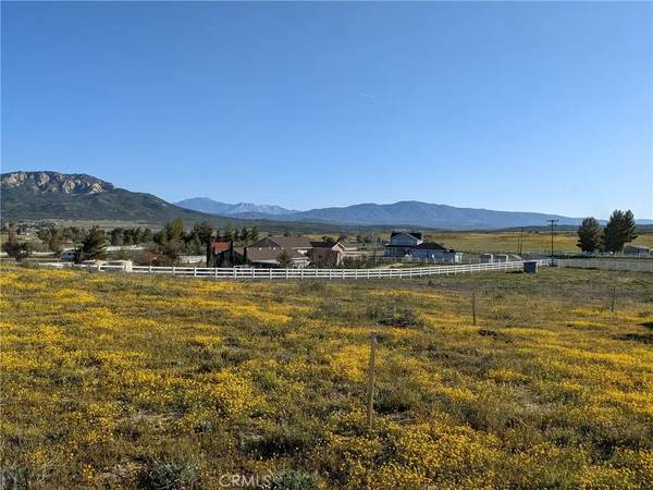 448 Comanche Ct, Aguanga, CA 92536