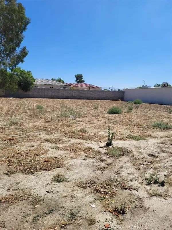 San Jacinto, CA 92583,637 S SAN JACINTO