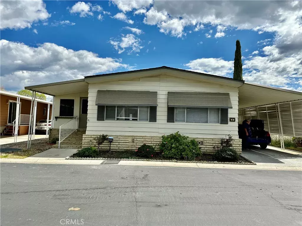 San Jacinto, CA 92583,2230 Lake Park #81