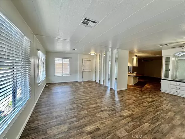 San Jacinto, CA 92583,2230 Lake Park #81