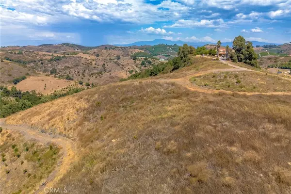 Temecula, CA 92590,3 La Cruz