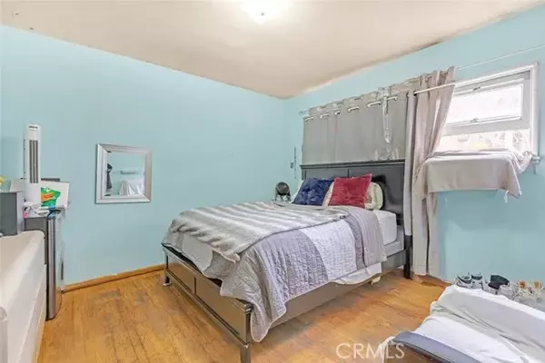 Hawthorne, CA 90250,4609 W 116th Street