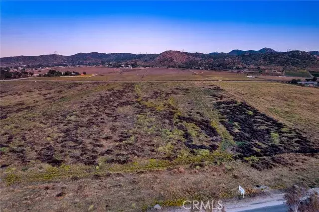 Nuevo, CA 92567,0 Gibson LLA-C