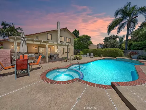 2411 La Pluma Lane, Carlsbad, CA 92009