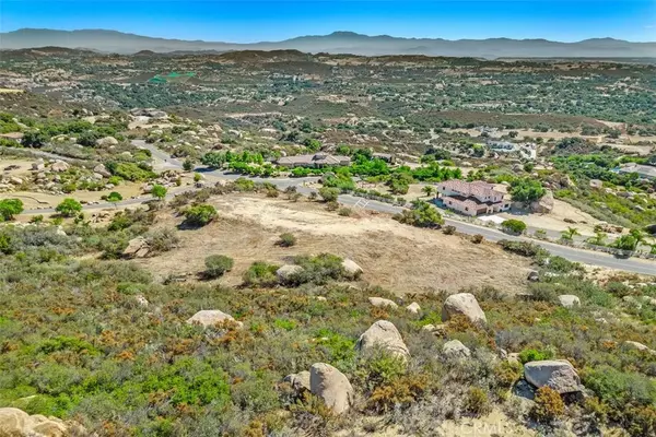 Murrieta, CA 92562,0 Hacienda Dr.