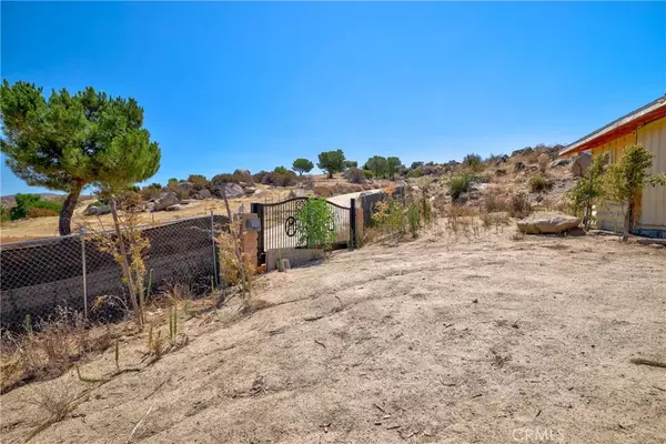 Hemet, CA 92544,32425 Weber
