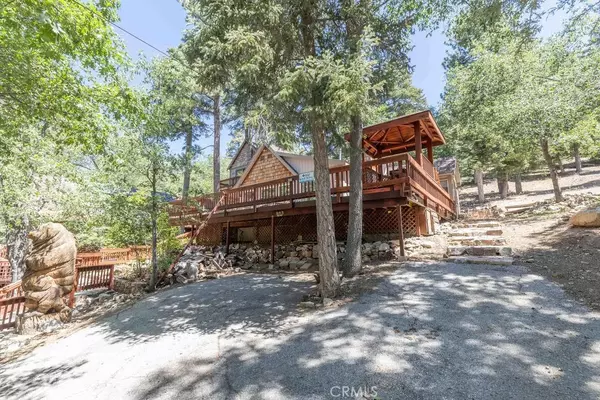 983 Knickerbocker Road, Big Bear Lake, CA 92315