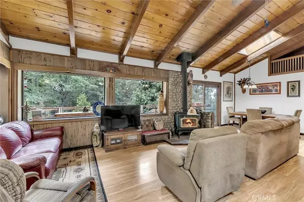 Idyllwild, CA 92549,29901 Eagles Nest Drive