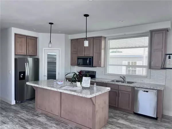 Hemet, CA 92543,1445 W. Florida Ave West #8
