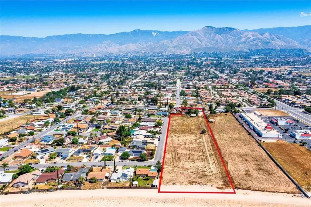 Highland, CA 92346,27211 Cypress