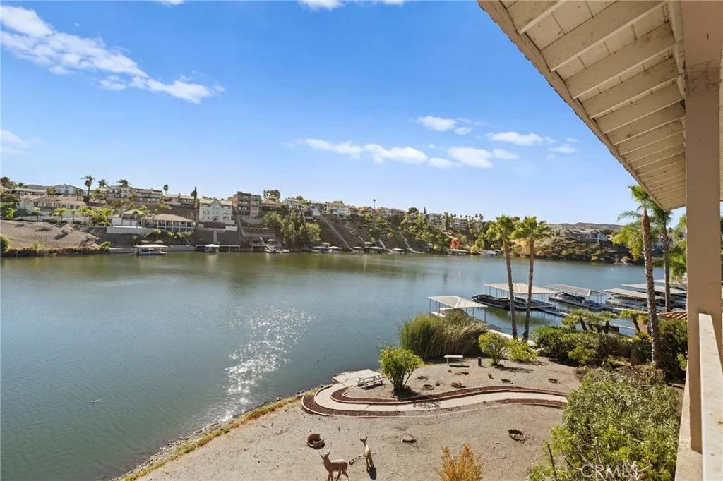 30291 Hiding Bass Place, Canyon Lake, CA 92587
