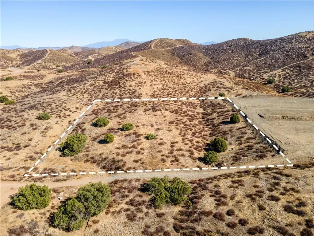 Perris, CA 92570,0 APN 349320011