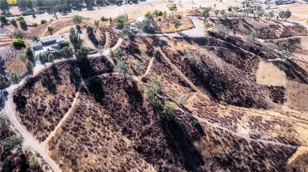 Lake Elsinore, CA 92530,0 Locust