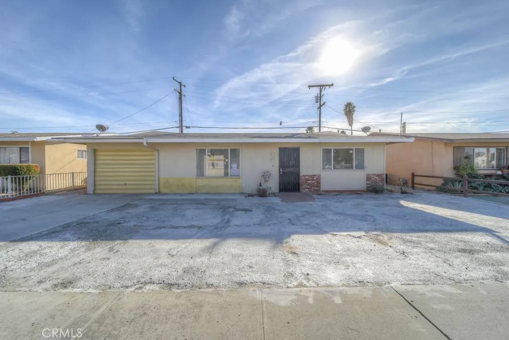 221 W Mayberry Avenue, Hemet, CA 92543