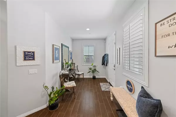 Wildomar, CA 92595,32431 Oak Hollow Court
