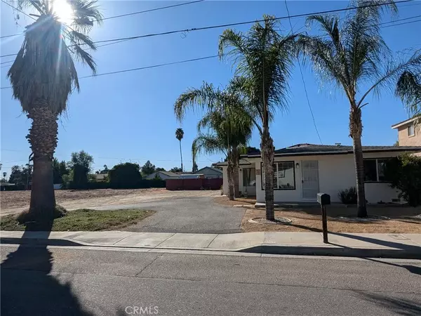 San Jacinto, CA 92583,648 S Pico Avenue