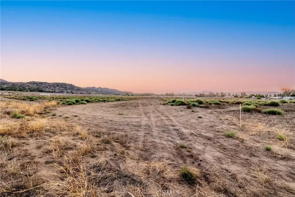 Nuevo, CA 92567,0 Converse Merger 4