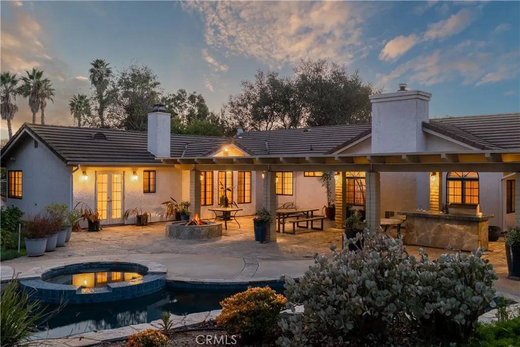 Vista, CA 92084,1256 Pleiades Drive