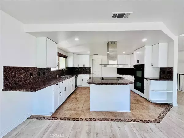 Canyon Lake, CA 92587,22700 Cascade Drive