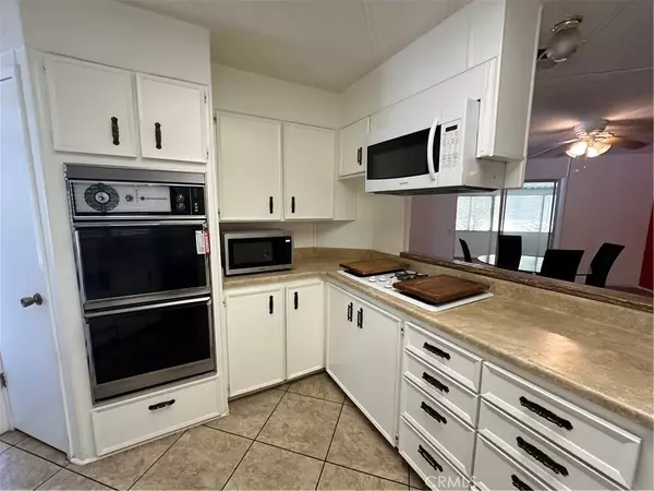 San Jacinto, CA 92583,2230 Lake Park #116