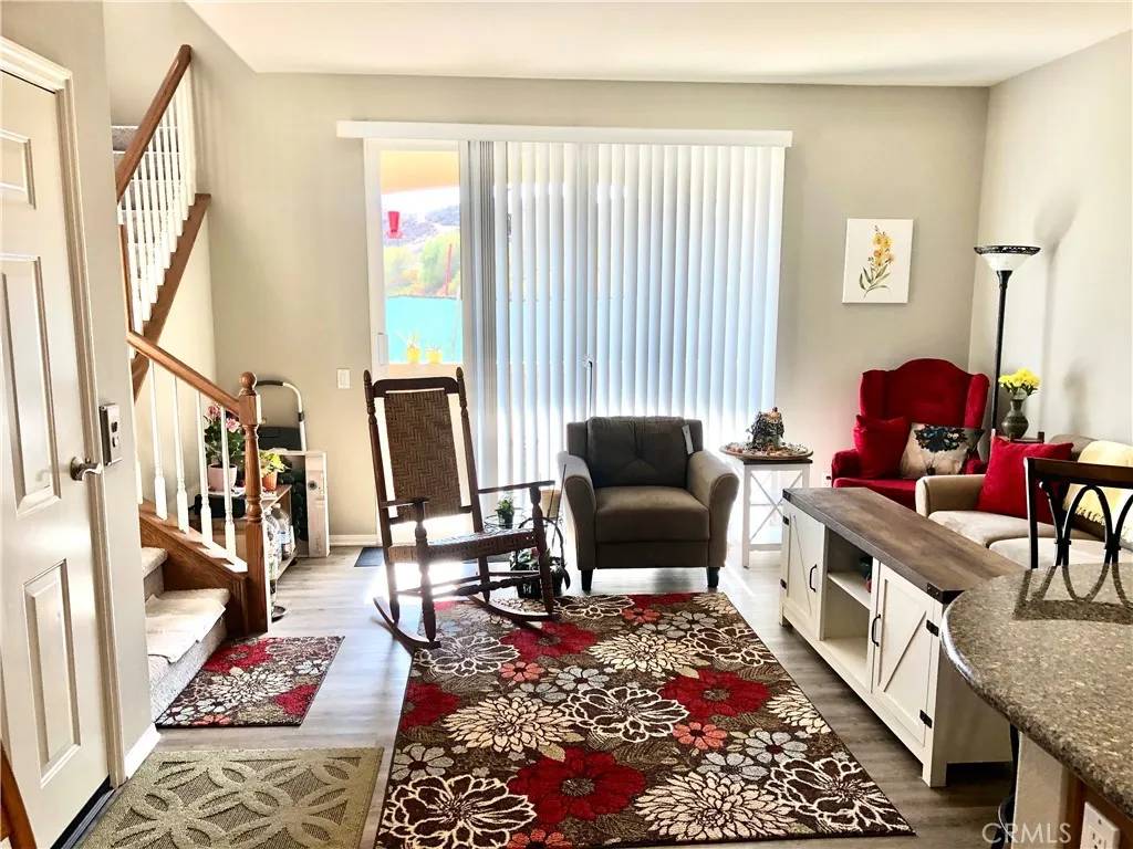 831 Coriander Drive #405, Hemet, CA 92545