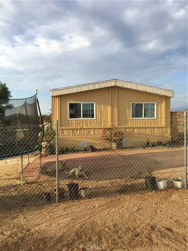 Hemet, CA 92544,38985 Wayman Way