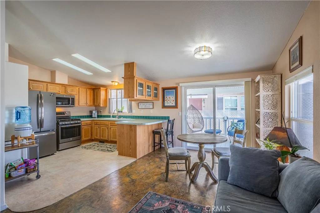 Temecula, CA 92591,31130 S General Kearny #44