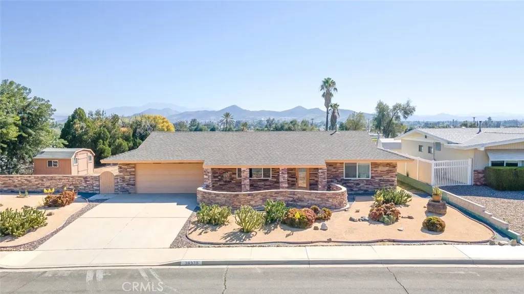 28370 Portsmouth Drive, Menifee, CA 92586