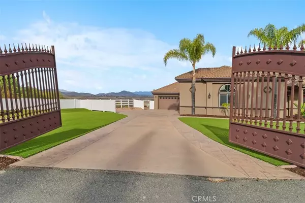 Temecula, CA 92591,39526 Calle Cabernet