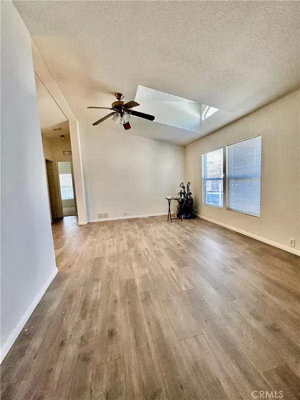 Hemet, CA 92543,1536 S State st #134