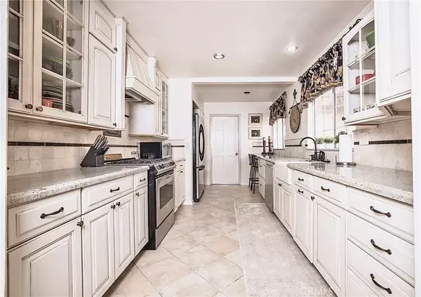 Jurupa Valley, CA 92509,5730 Falling Leaf Lane