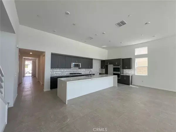 Palm Springs, CA 92262,319 Mustang Lane