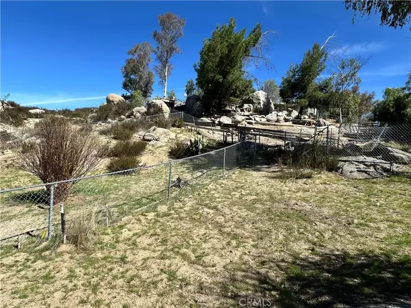 Hemet, CA 92544,42580 E Benton Road