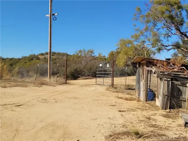 Anza, CA 92539,0 Trails End